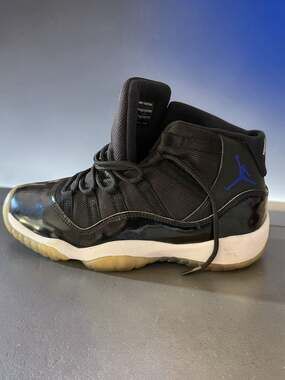 Air Jordan 11 Retro Space Jam (2016) GS Black/Dark Concord-White